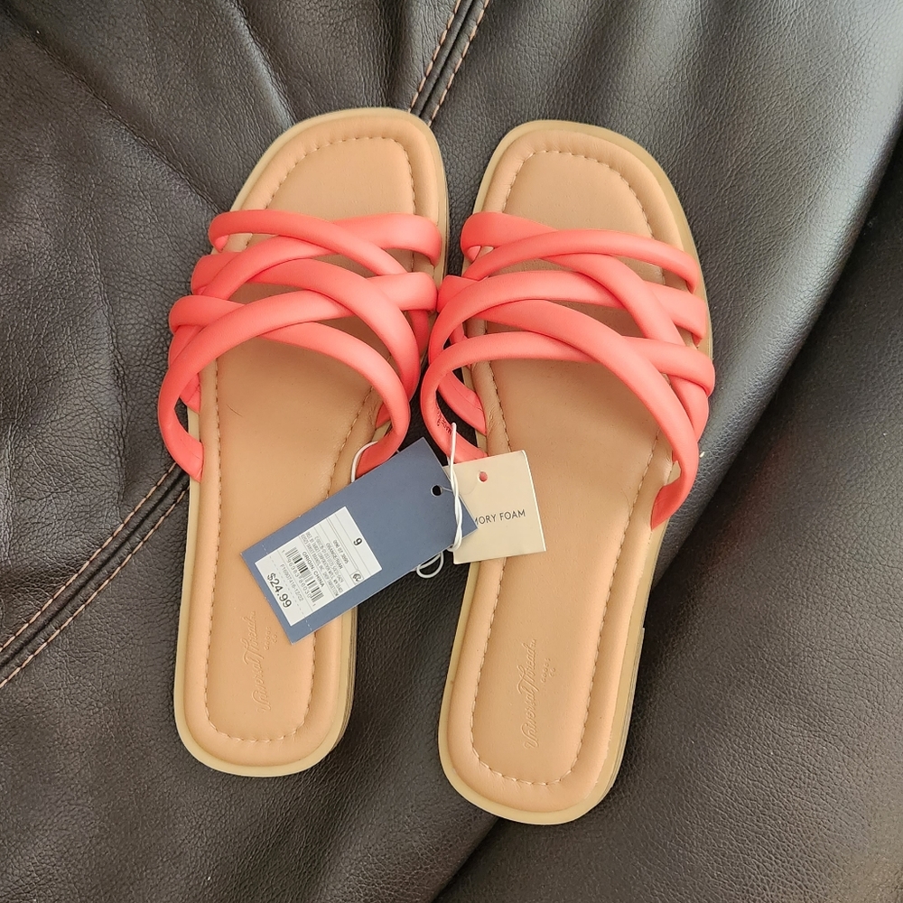 Coral Universal Thread Sandals